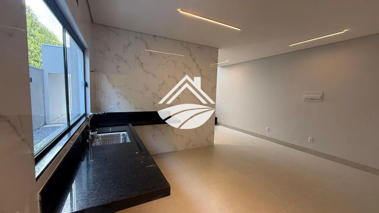 Sobrado para Venda em Palmas, Plano Diretor Sul, 3 dormitórios, 2 suítes, 4 banheiros, 2 v - Foto 12