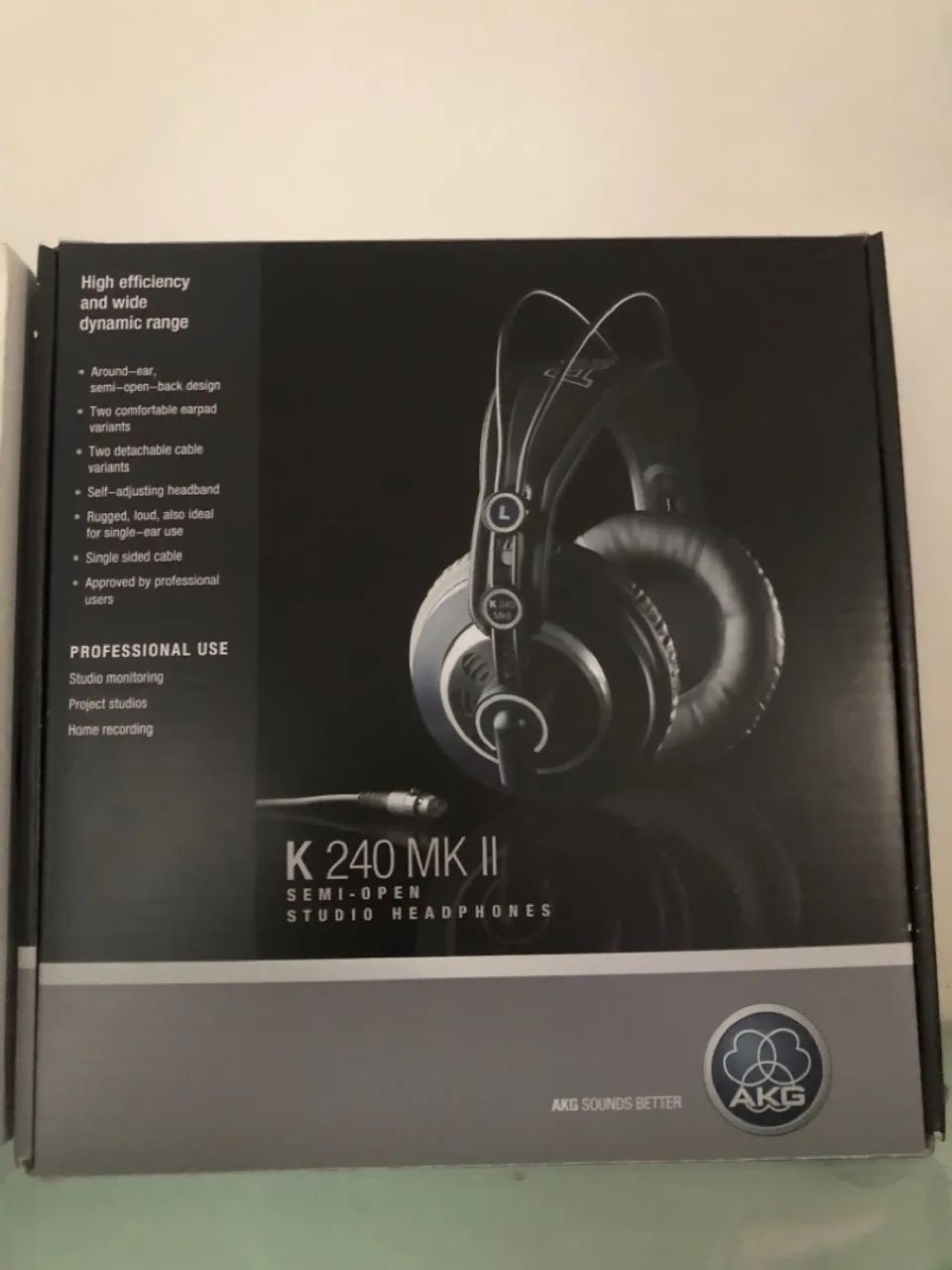 Akg k240