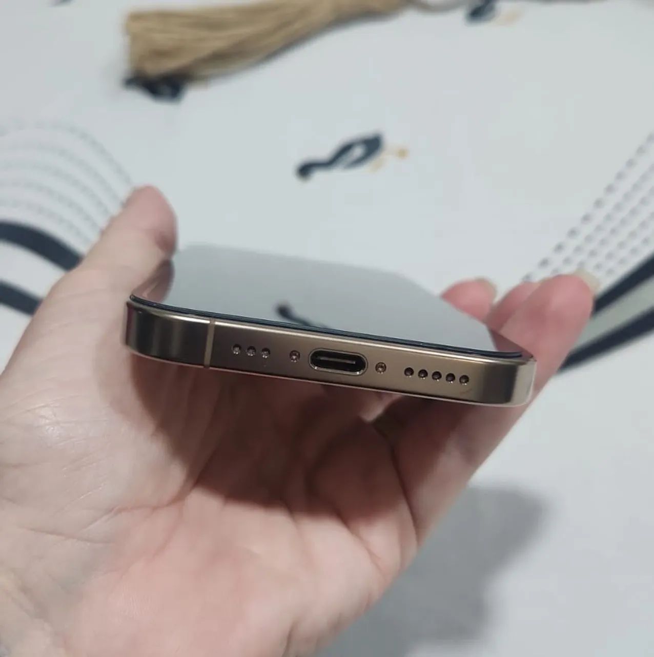 iPhone 16 Pro - Desert Titanium - 128GB - Foto 3