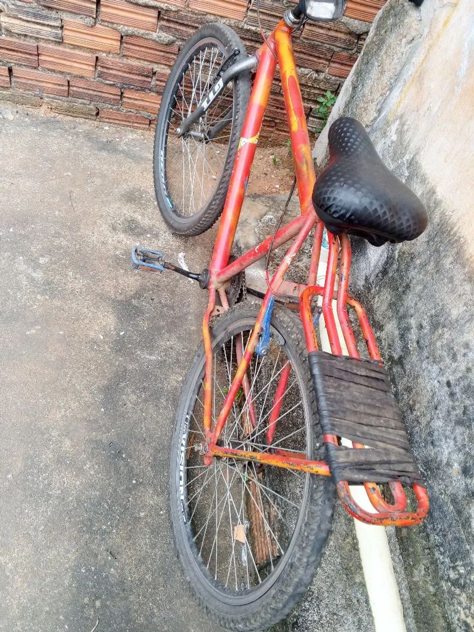 Vênde uma bicicleta aro26 - Foto 3