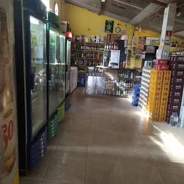 Comércio + casa Av São Francisco ACEITO NEGOCIAÇÃO  - Foto 3
