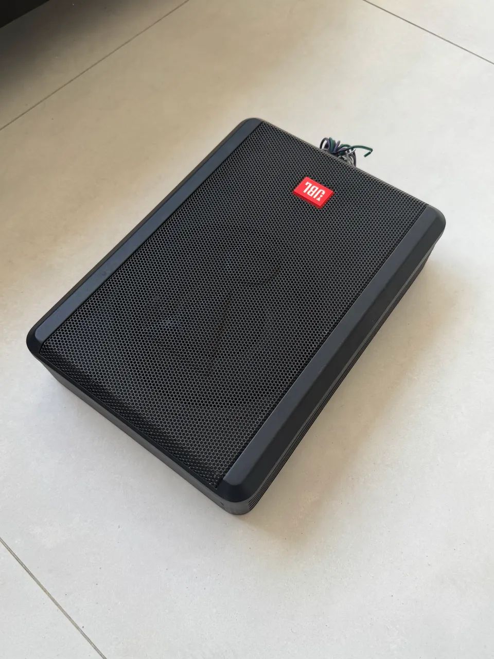 Caixa Amplificada Jbl Sw8ams Slim Subwoofer 400wrms 3 Canais - Foto 2
