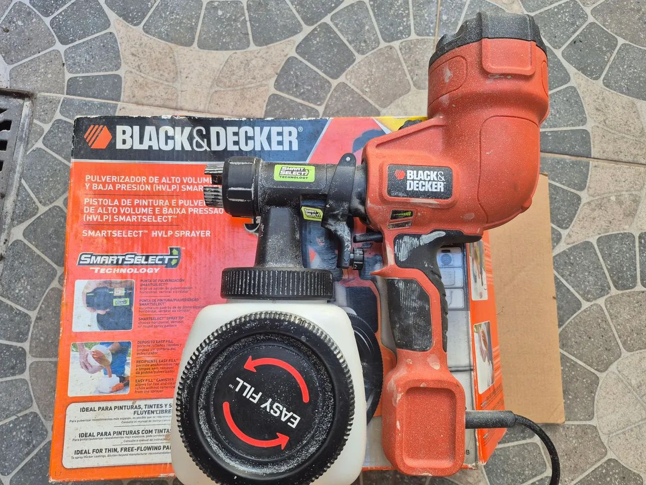 Pistola de Pintura e Pulverizador de Alto Volume e Baixa Pressão Black & Decker (127v)