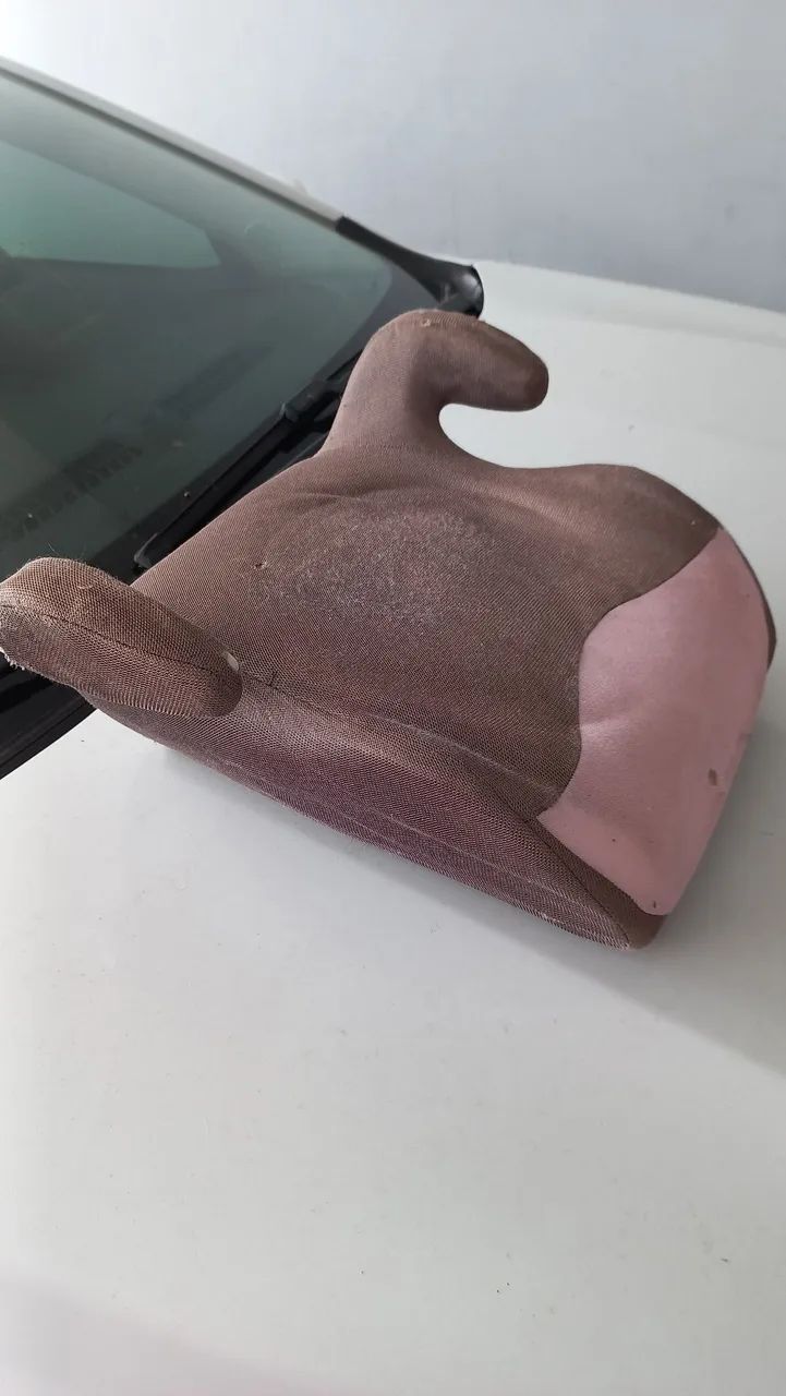 Vendo cadeirinha e assento de elevação para criança
