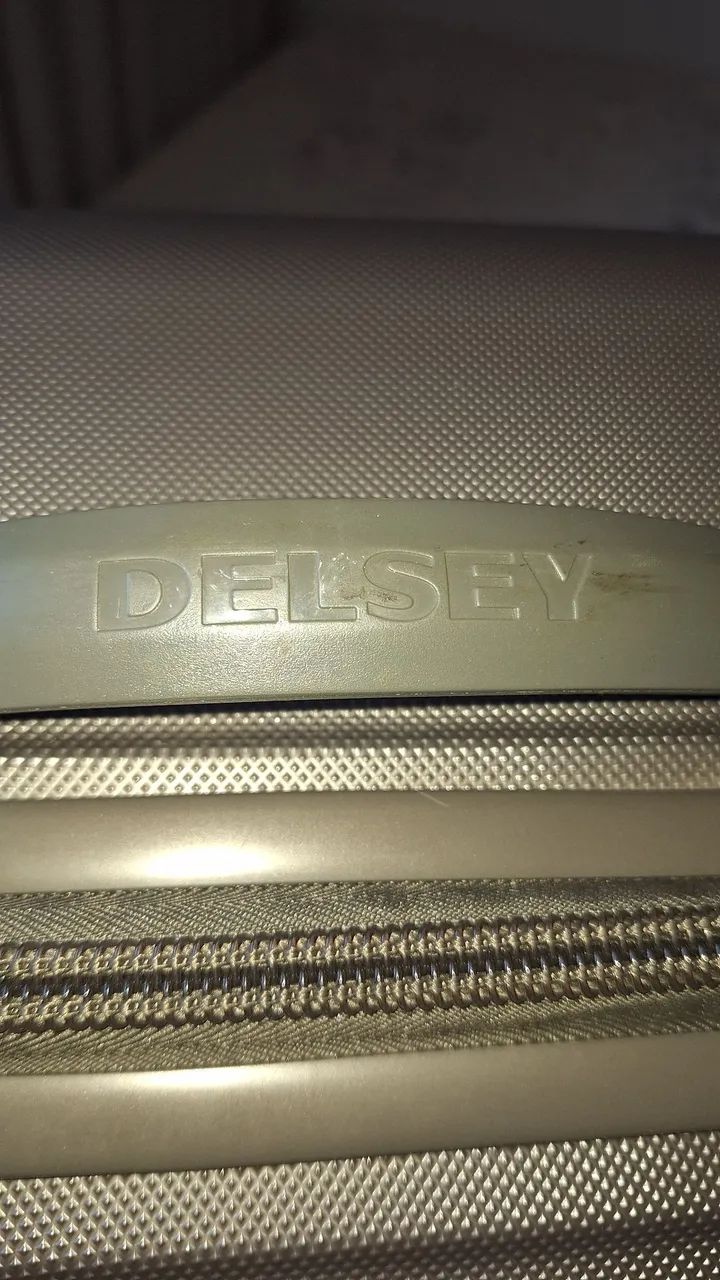 Vendo mala Delsey Paris