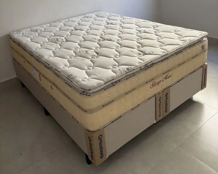 Cama Queen box e colchão 