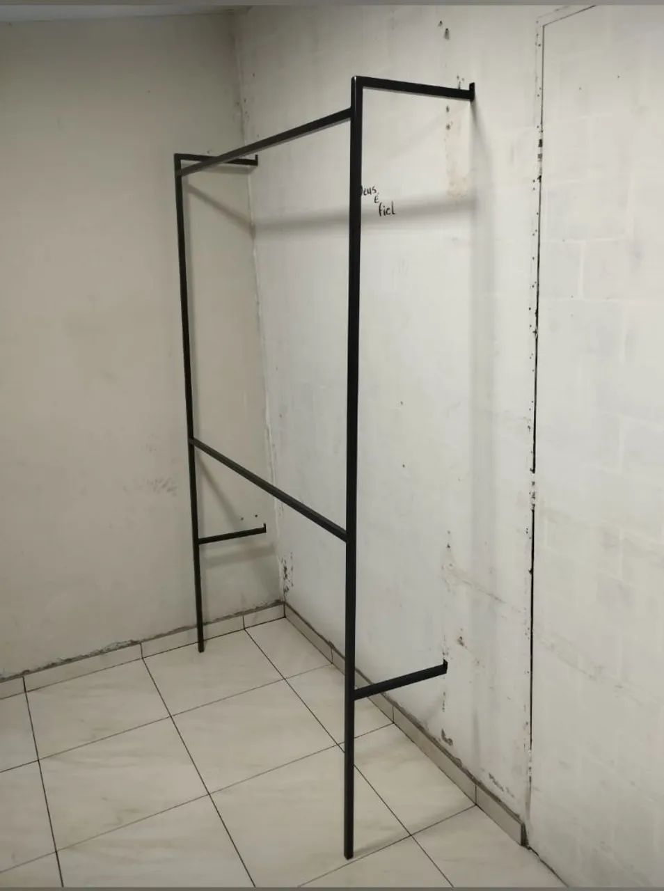 Arara de loja