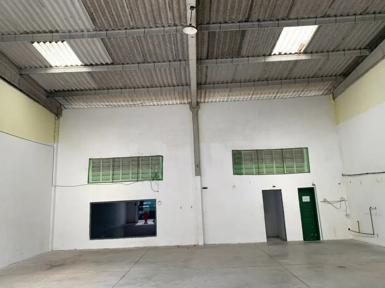 Galpões localizados confira - Foto 11