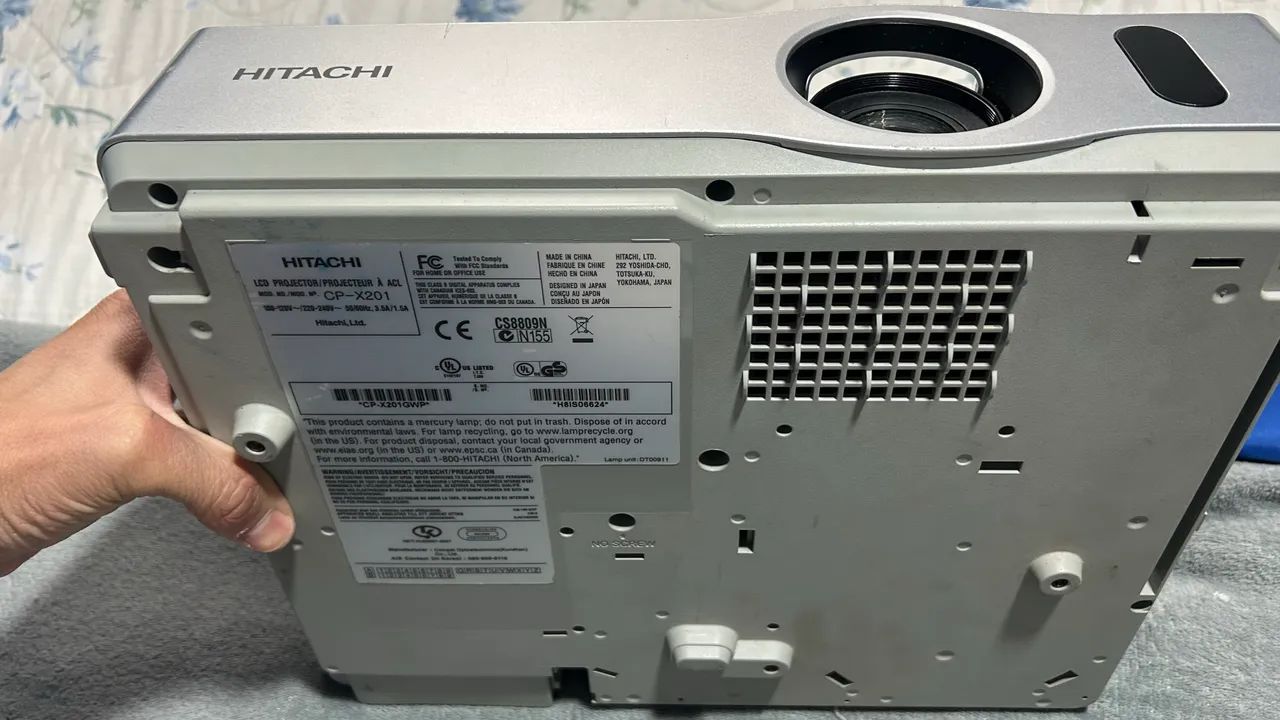 Projetor hitachi