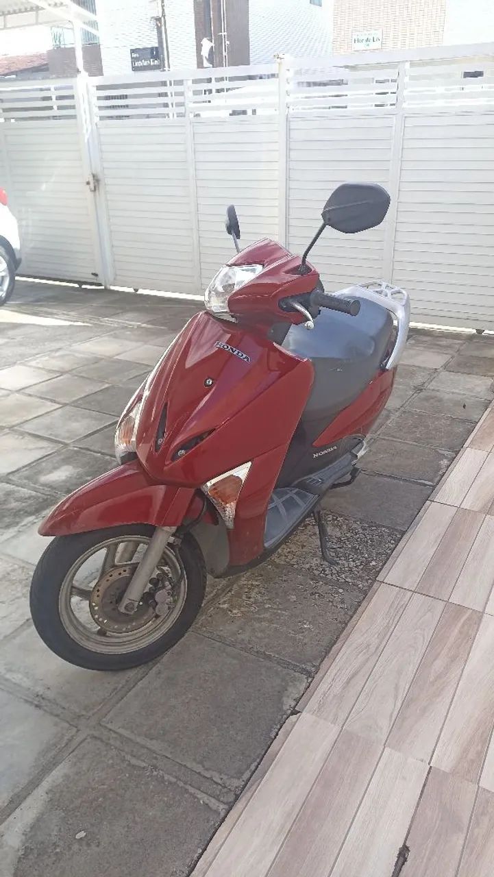 Lead 110 automática 