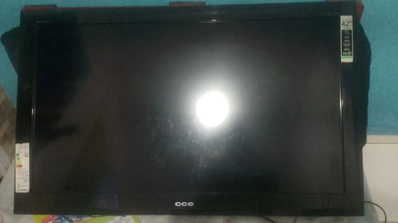 TV CCE 42
