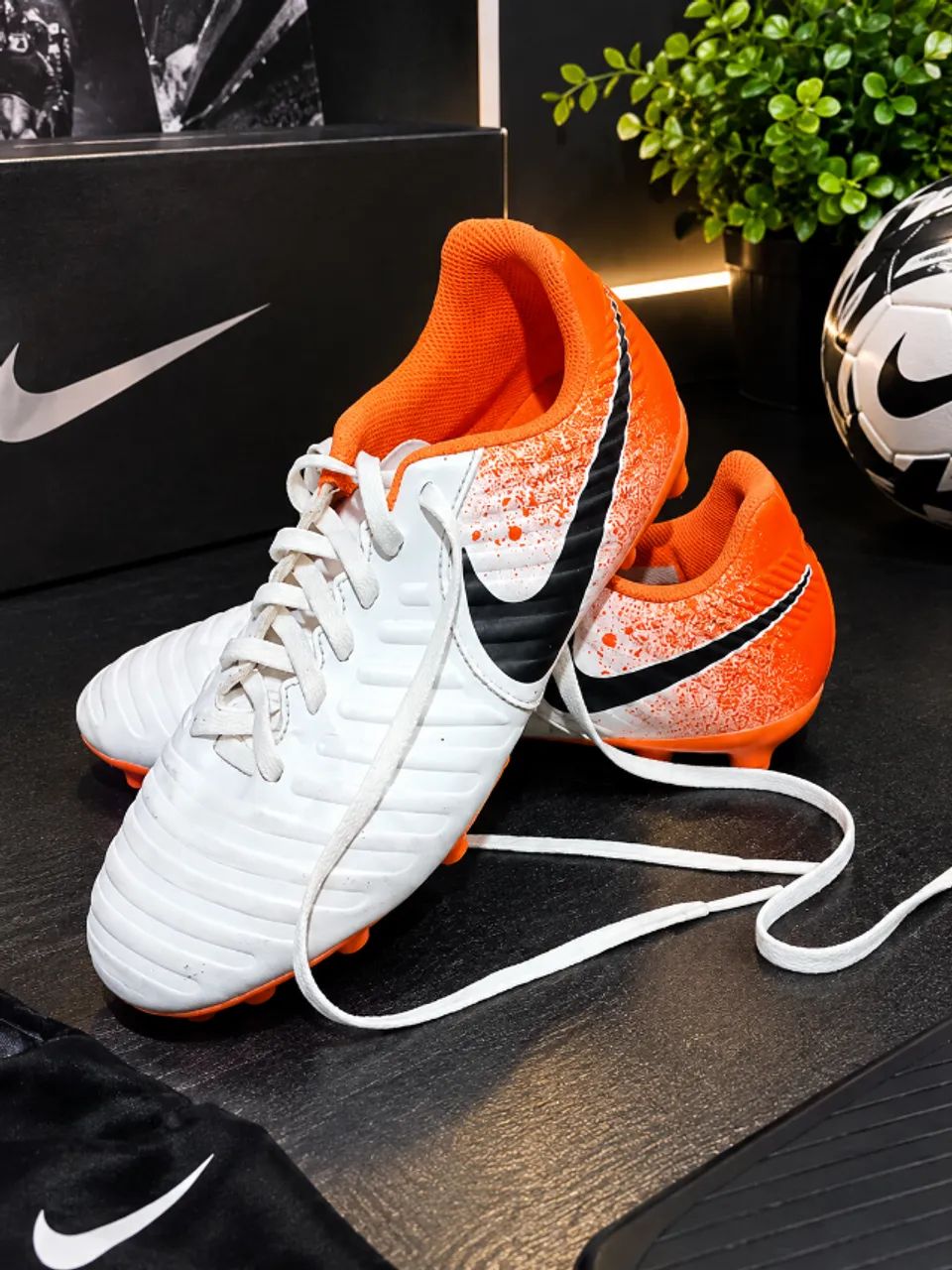 Chuteira Nike Tiempo Legend 7 Club FG Original 33/34 Pouco Usada