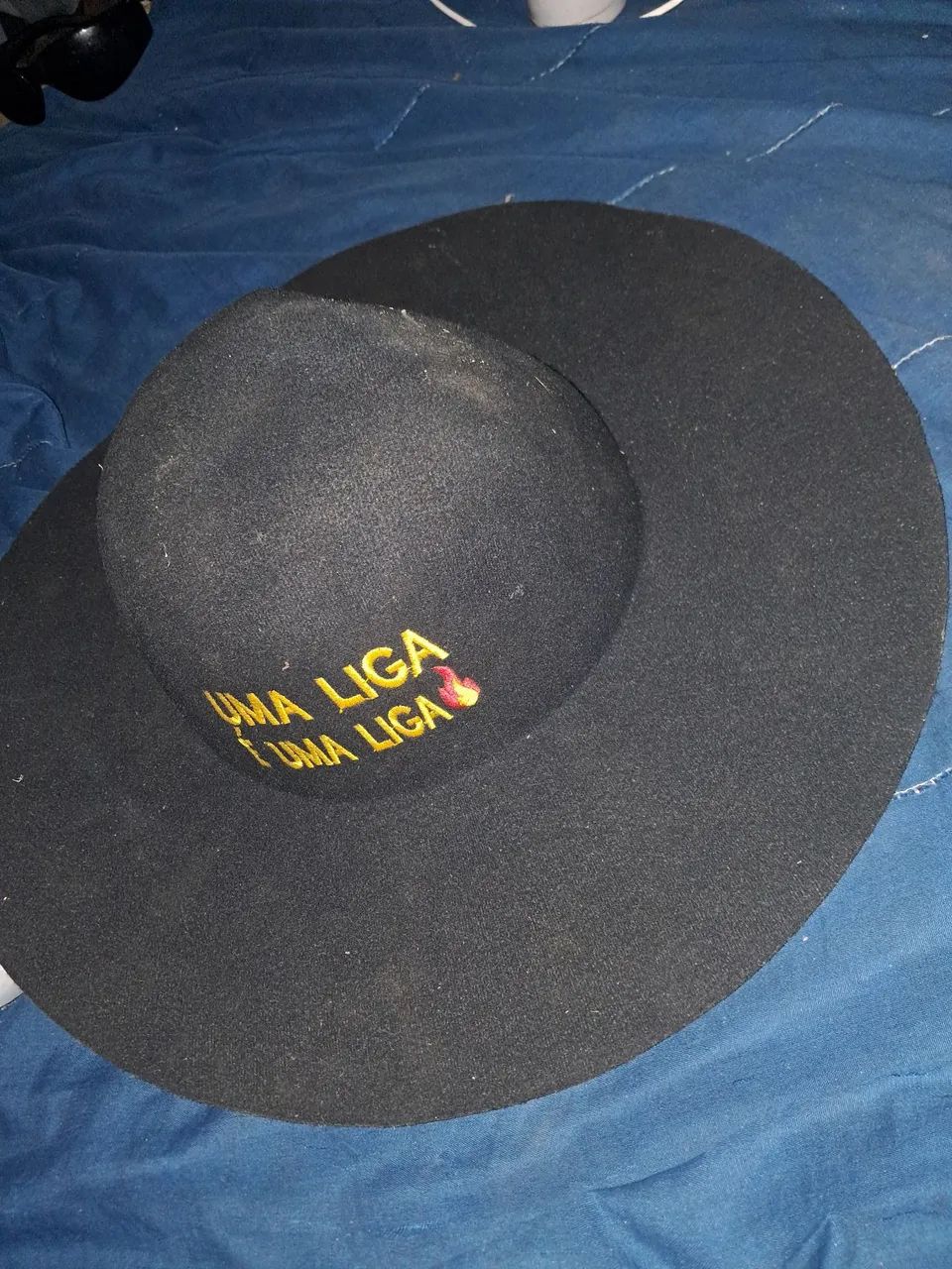 Vende se chapéu natanzinho 