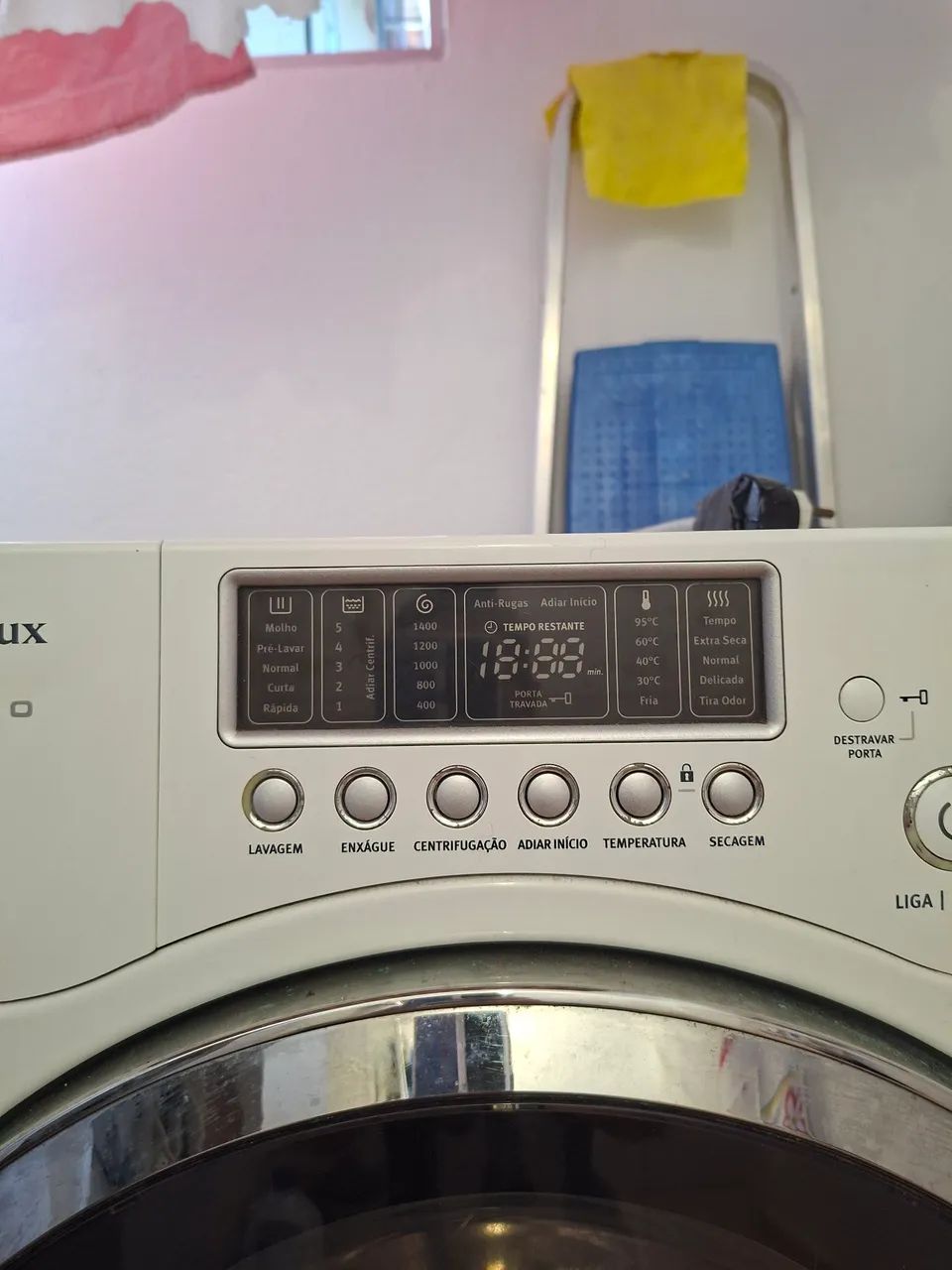 Máquina de lavar roupas Eletrolux fronta (com defeito)l  - Foto 2