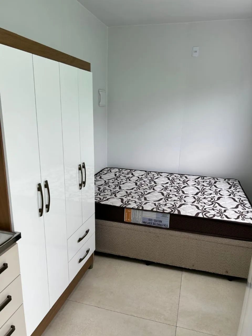 Kitnet mobiliado para até 2 pessoas no centro - Foto 4
