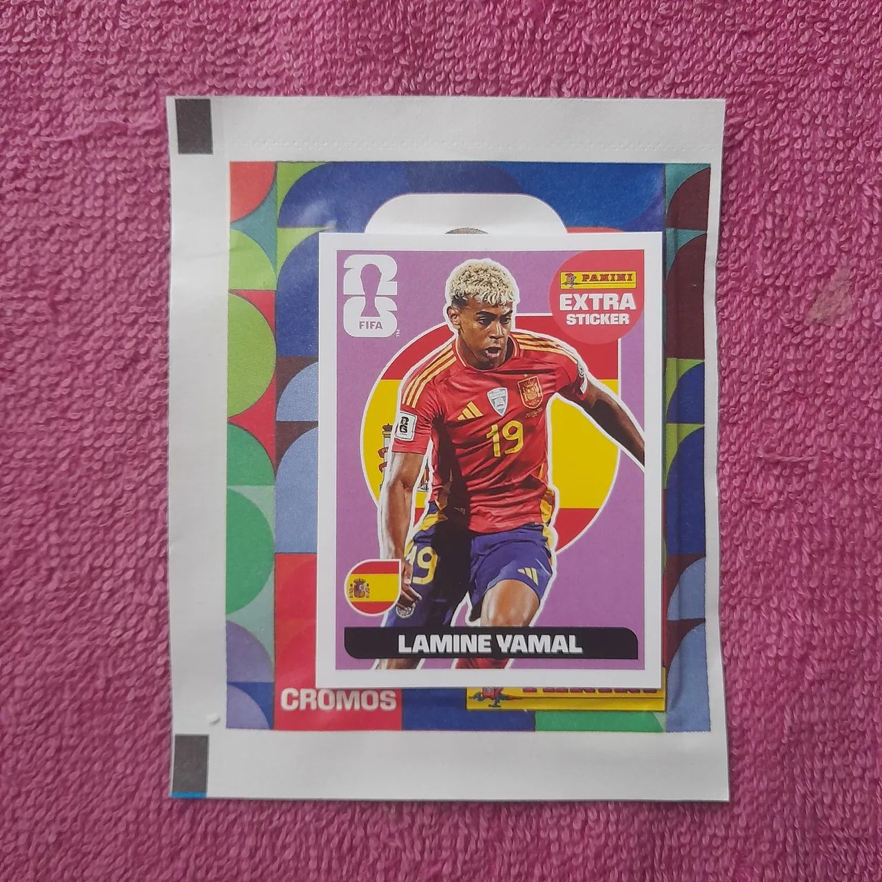 Pacotinho de figurinhas + 1 figurinha extra LAMINE YAMAL - Foto 4