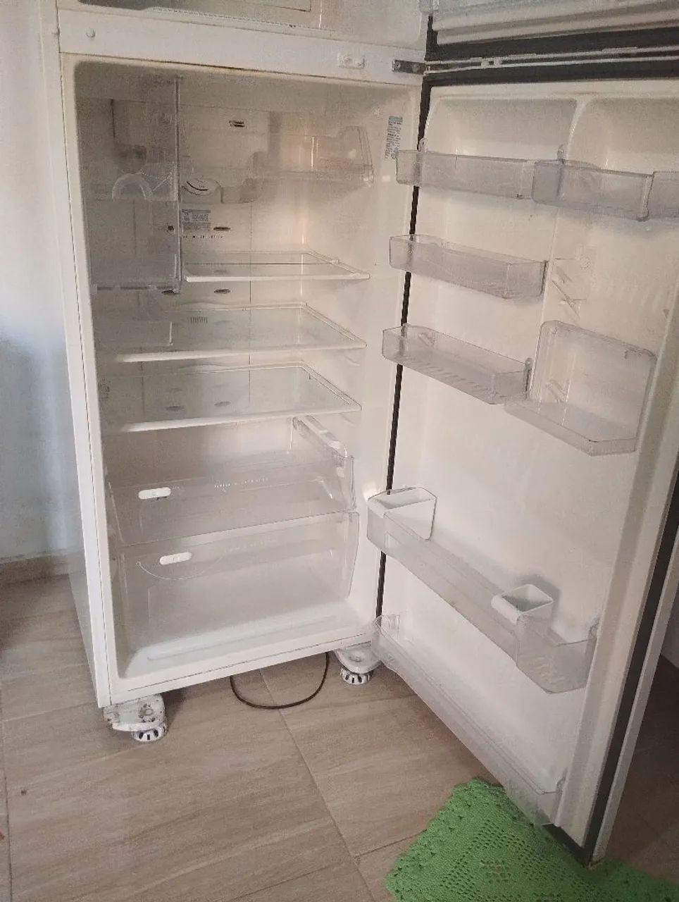 Geladeira de 2 portas - Foto 3