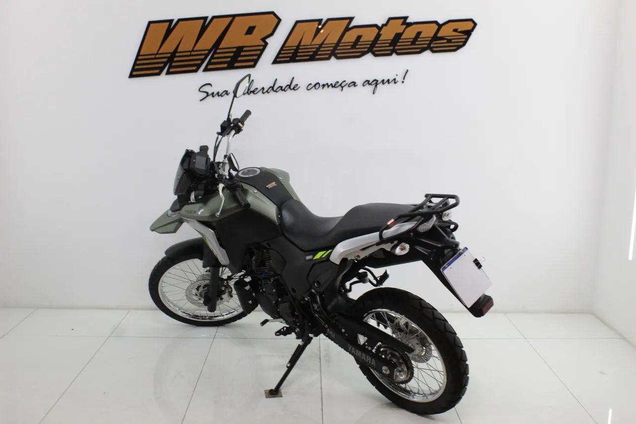 YAMAHA XTZ 250 LANDER CONNECTED - Foto 4