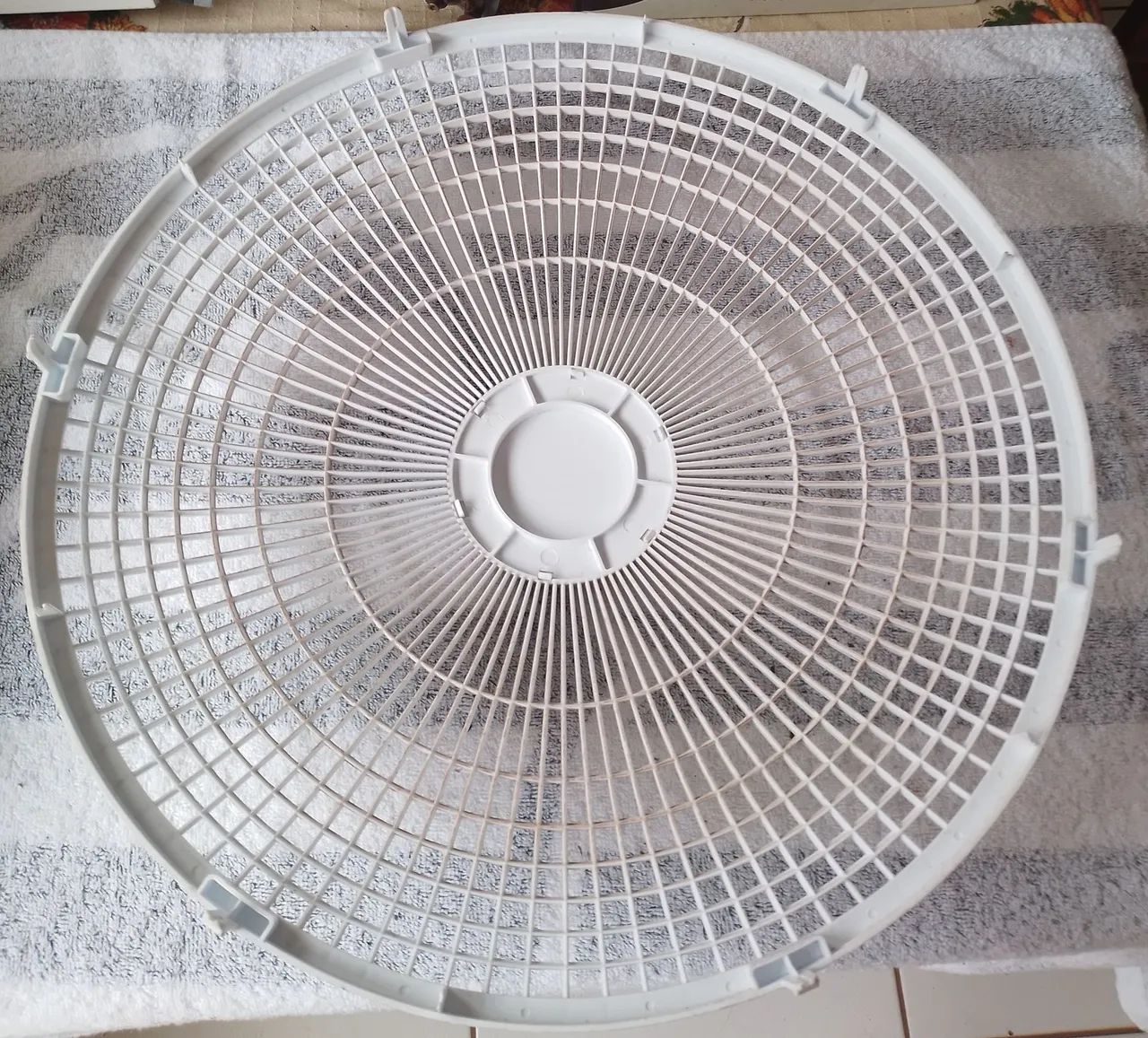 Par de tampas semi-novo(frente e trás)para ventilador Mondial 40 cm  - Foto 3