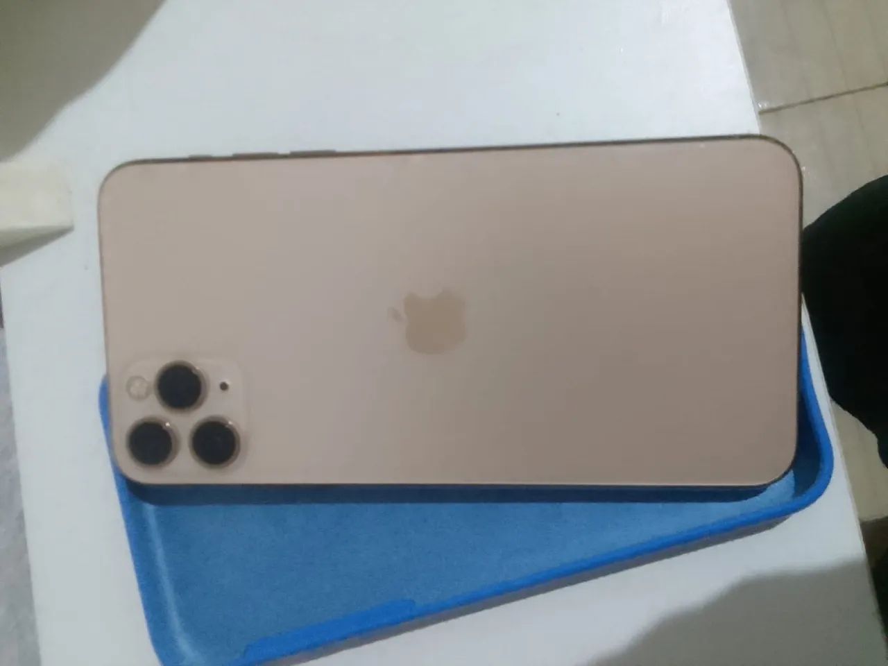 iPhone 11 Pro Max 64GB - Foto 2