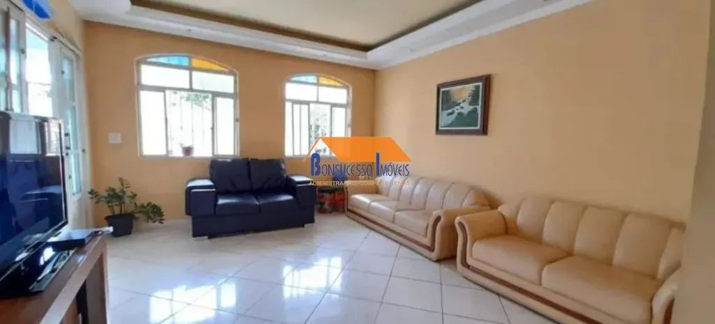casa de 3 quartos, bairro Europa em Belo Horizonte - Foto 2