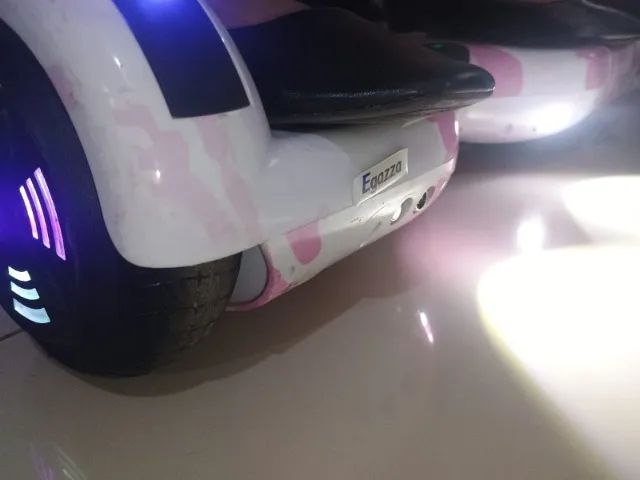 Hoverboard usado com led de luzes e bluetooth  - Foto 2
