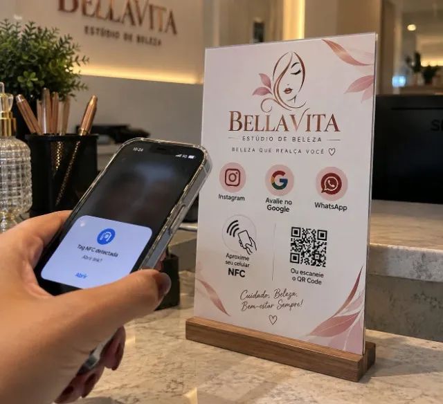 Totem Personalizado Google Avaliações | QR Code + NFC + Mini-site