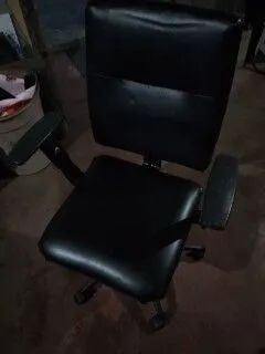Cadeira de escritório tipo presidente  - Foto 2