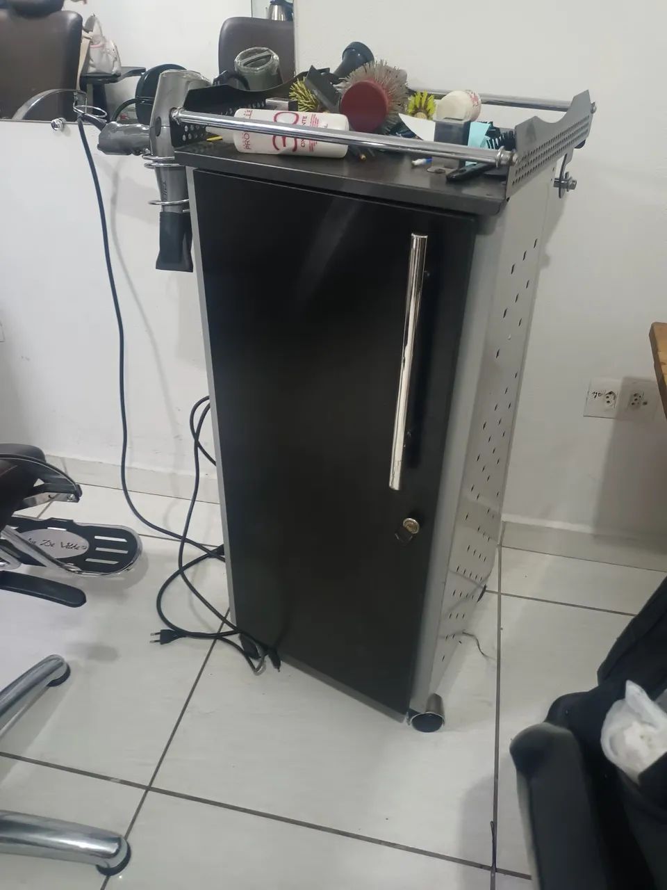 Móveis de salão para cabeleireiro e barbearia  - Foto 2