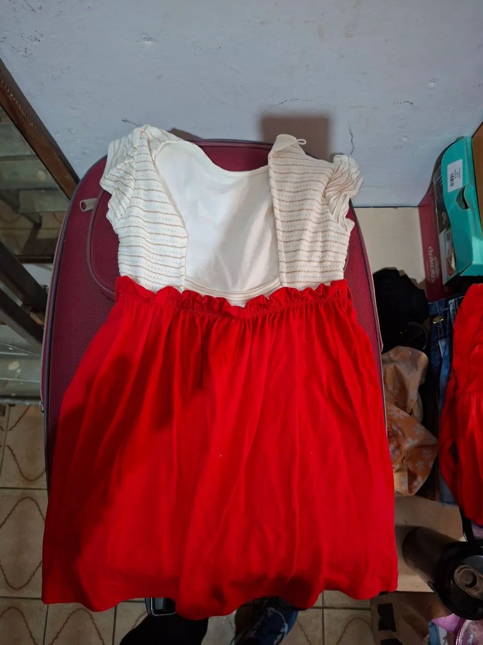 Vestido infantil branco e vermelho - Foto 2
