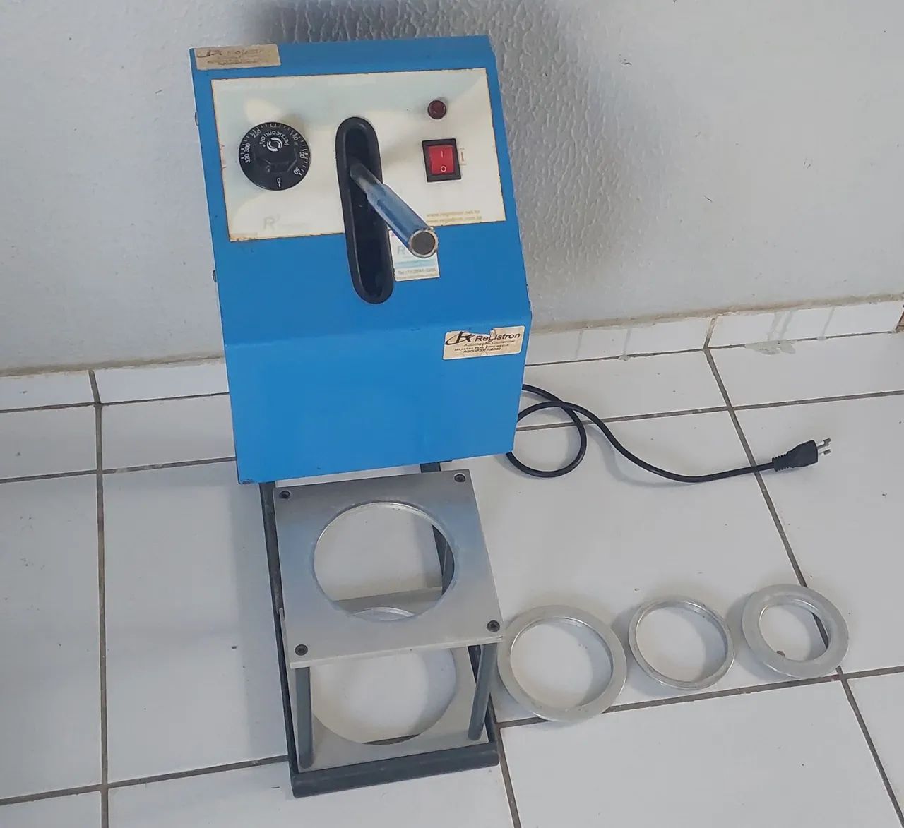 Seladora de Copos e Potes