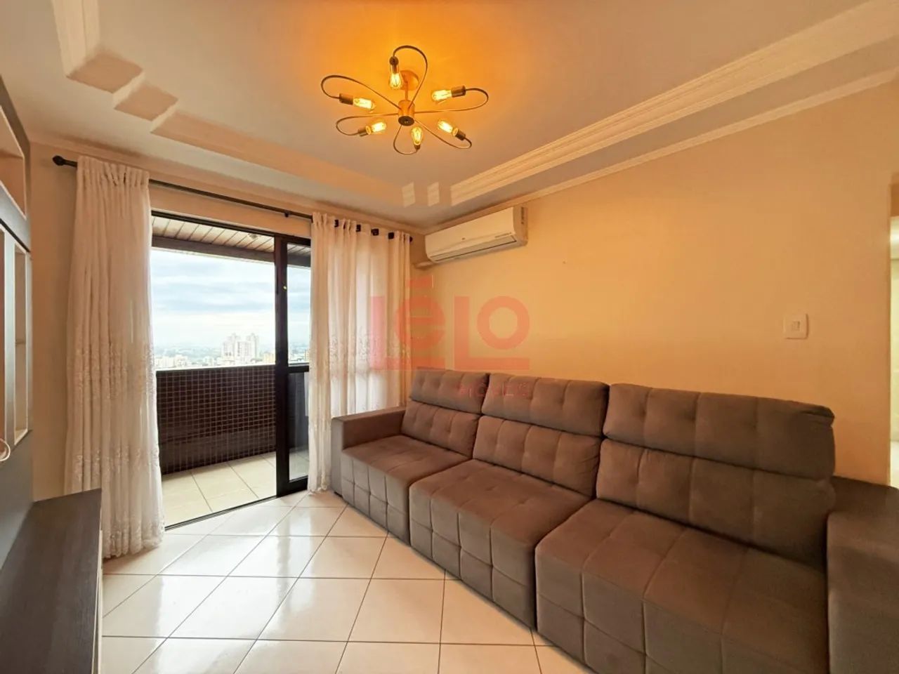Apartamento 109,22 m², 01 suíte + 02 quartos, sacada - Zona 07. - Foto 5