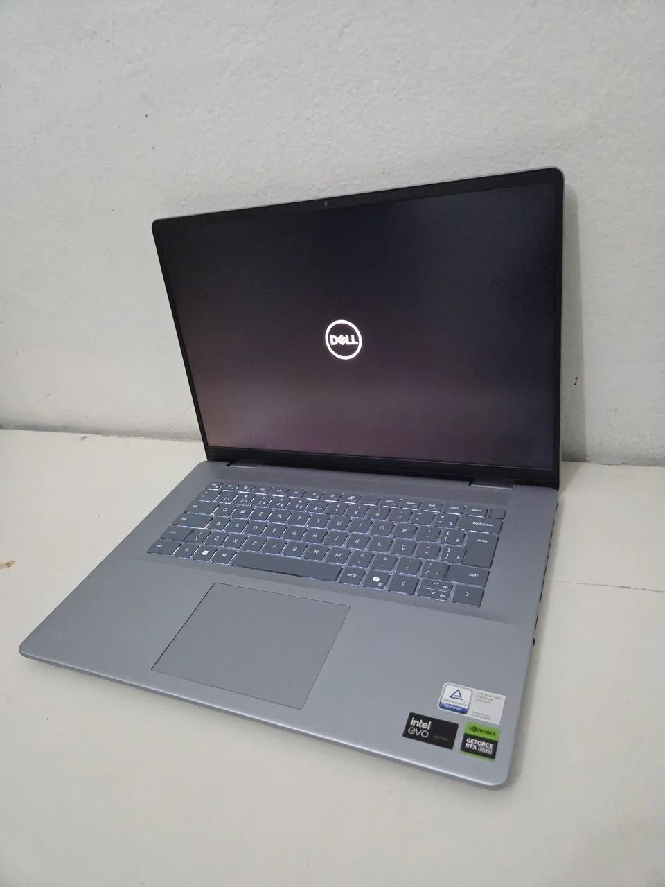 Dell inspiron 7640 ultra 7
