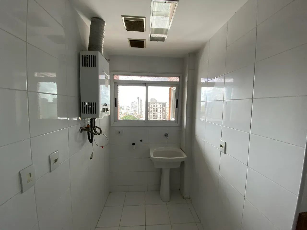 X. Excelente Apto com 2 quartos sendo 1 suíte no Centro - Lazer completo - Foto 5