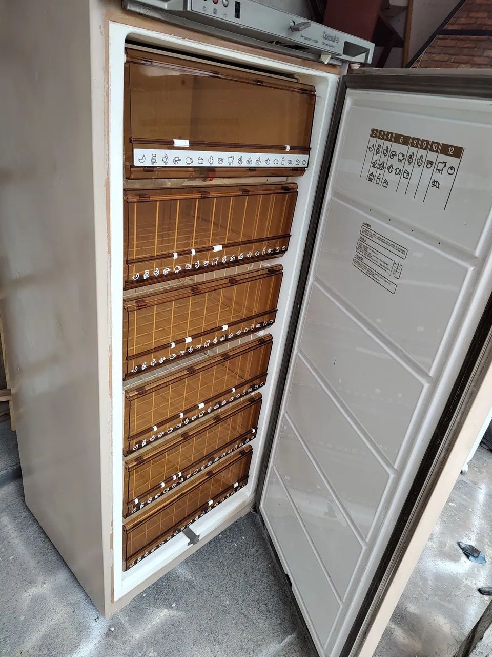 Freezer vertical Consul 110V - Foto 2