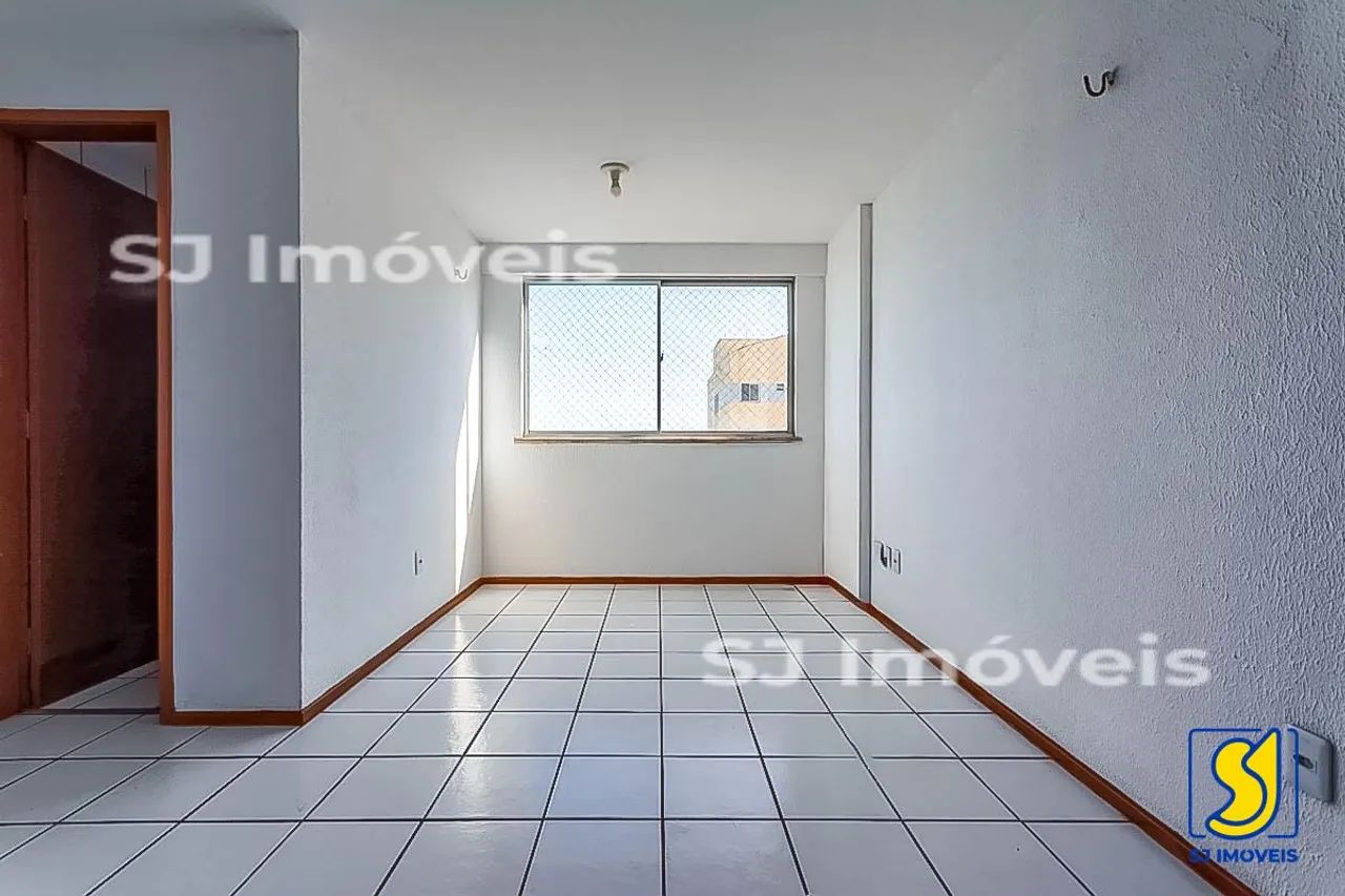 Apartamento com 2 quartos próximo à Lagoa da Parangaba - Foto 2
