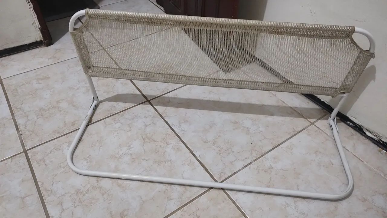 Grade de proteção para cama