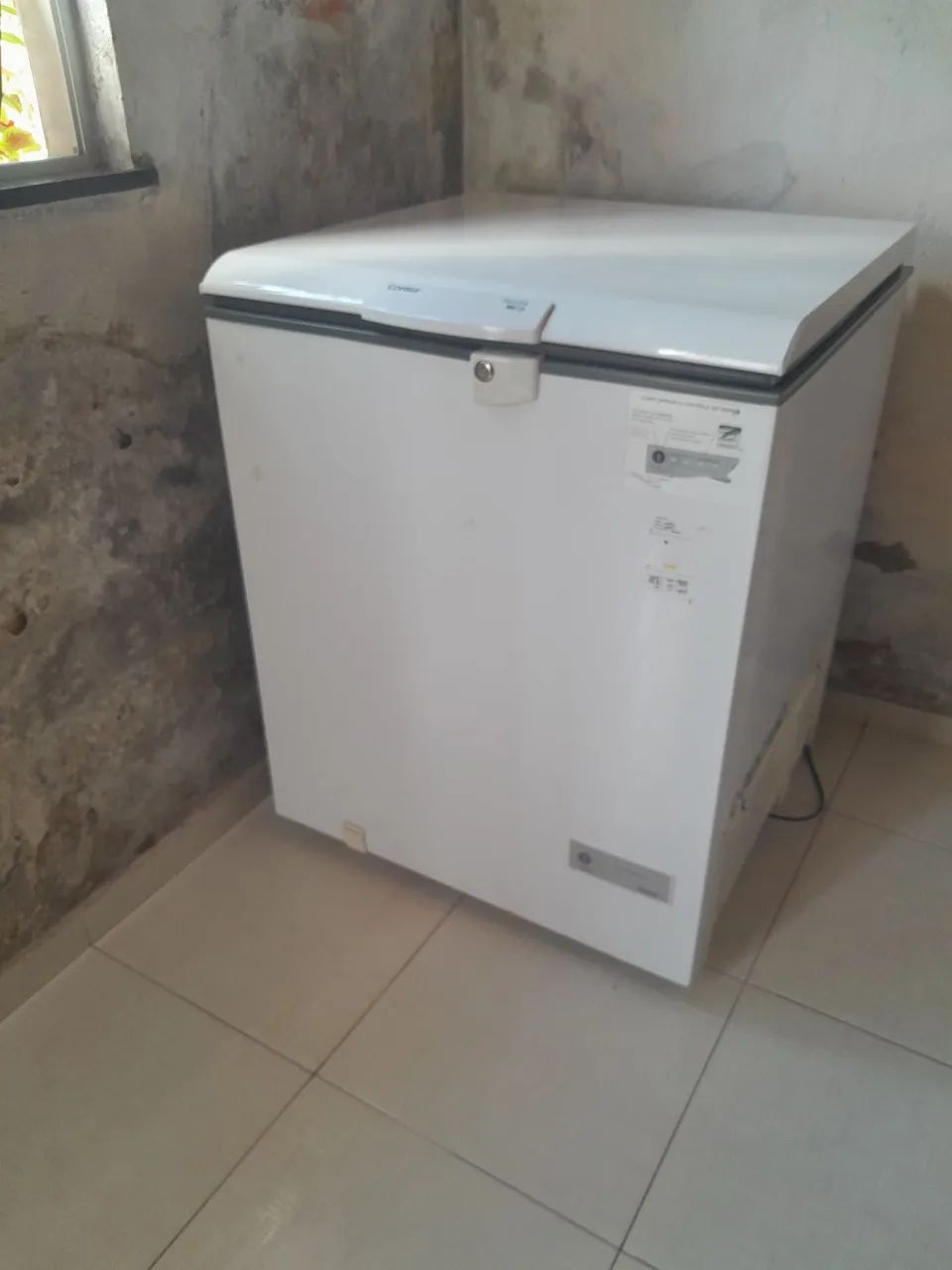 Vende-se um freezer consul 