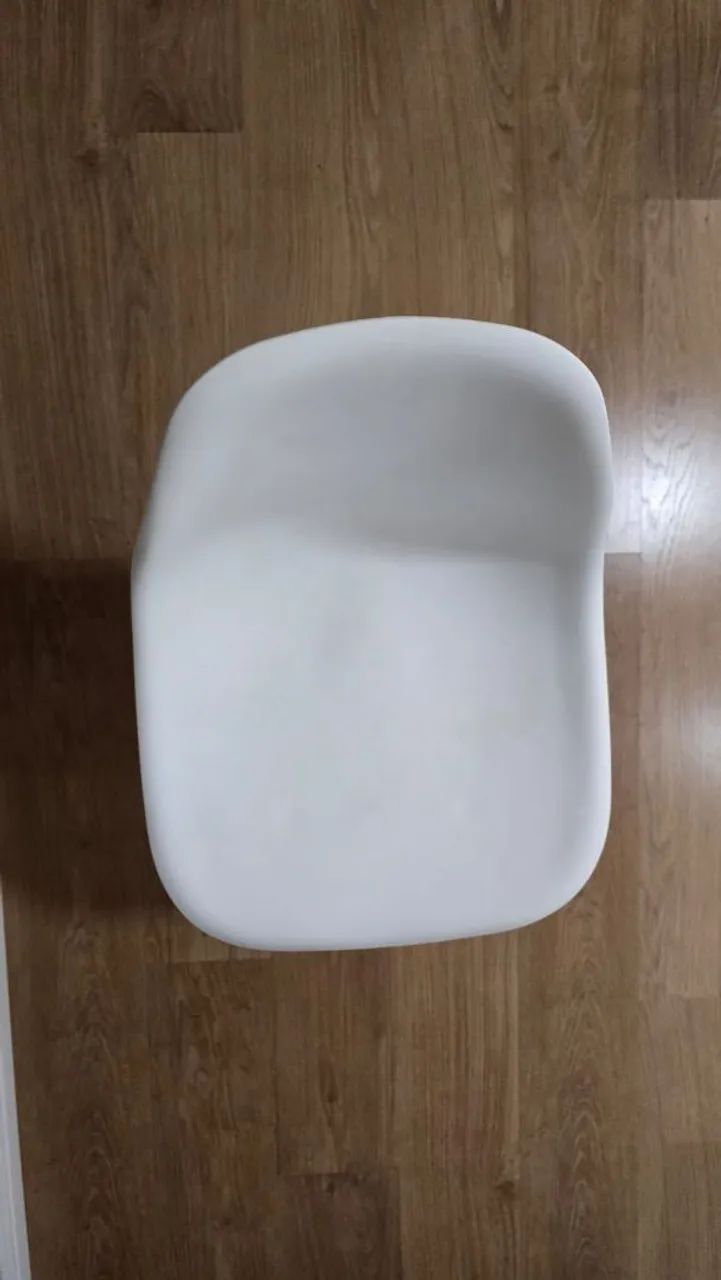 Cadeira eiffel branca  - Foto 5