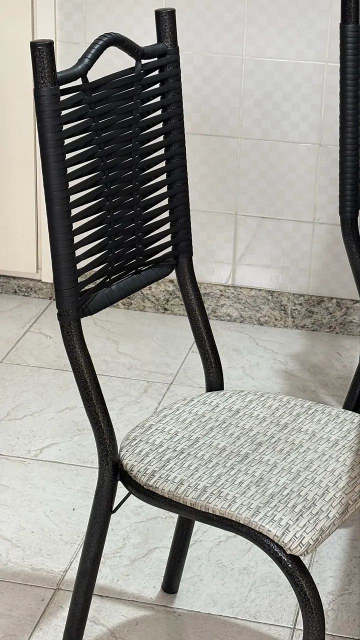 Mesa de granito com 6 cadeiras - Foto 3