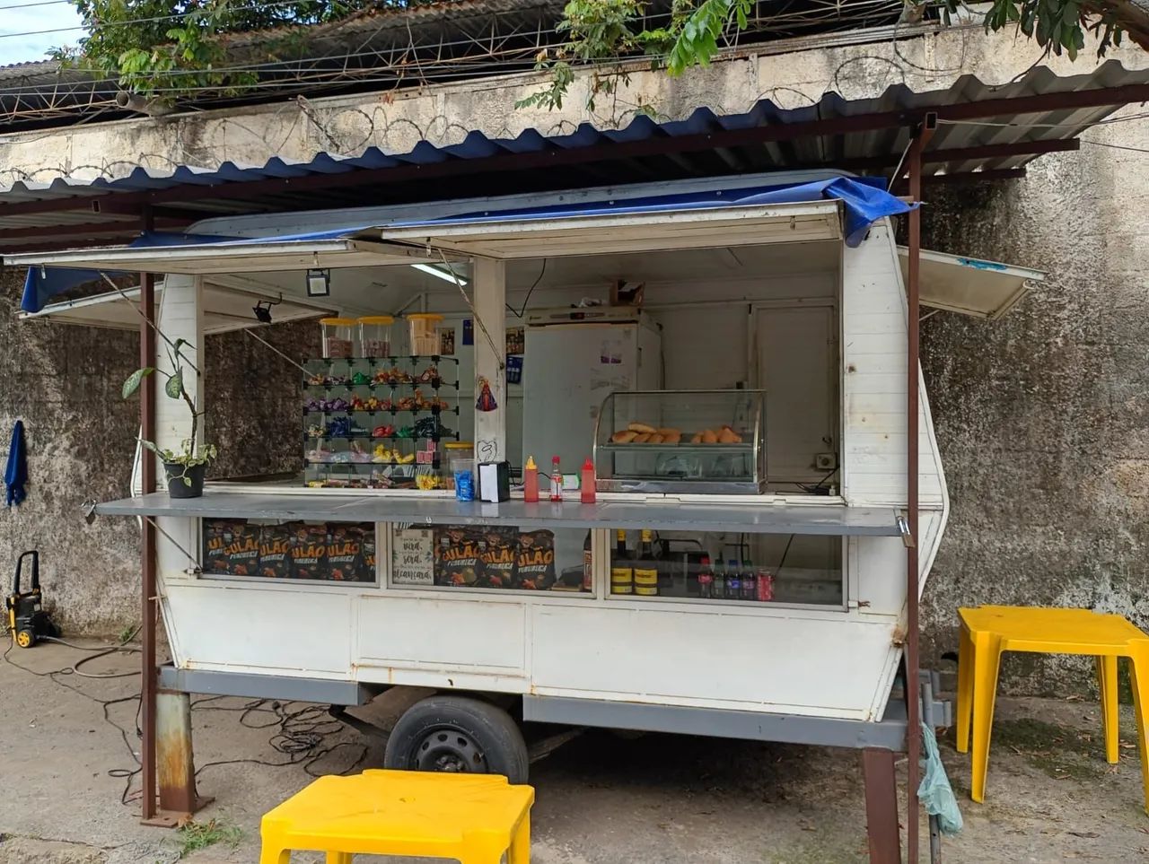 Vendo um trailer de lanche 