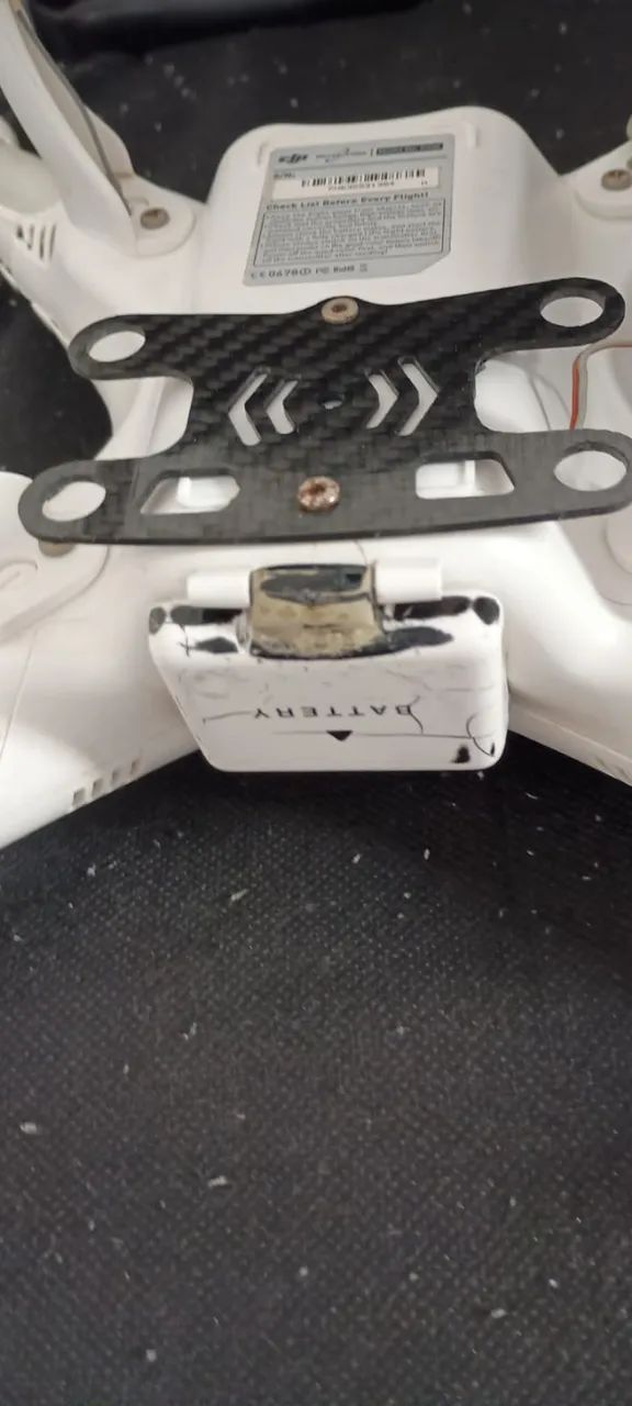 Drone Phantom 1(funciona) usado portinha da bateria quebrada e 1esc não acende - Foto 5