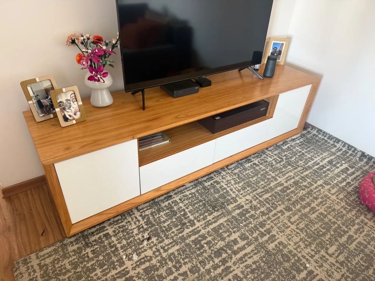 Rack Para TV Até 55 Polegadas - Madeira E Laca Branca (Moderno) - Foto 5