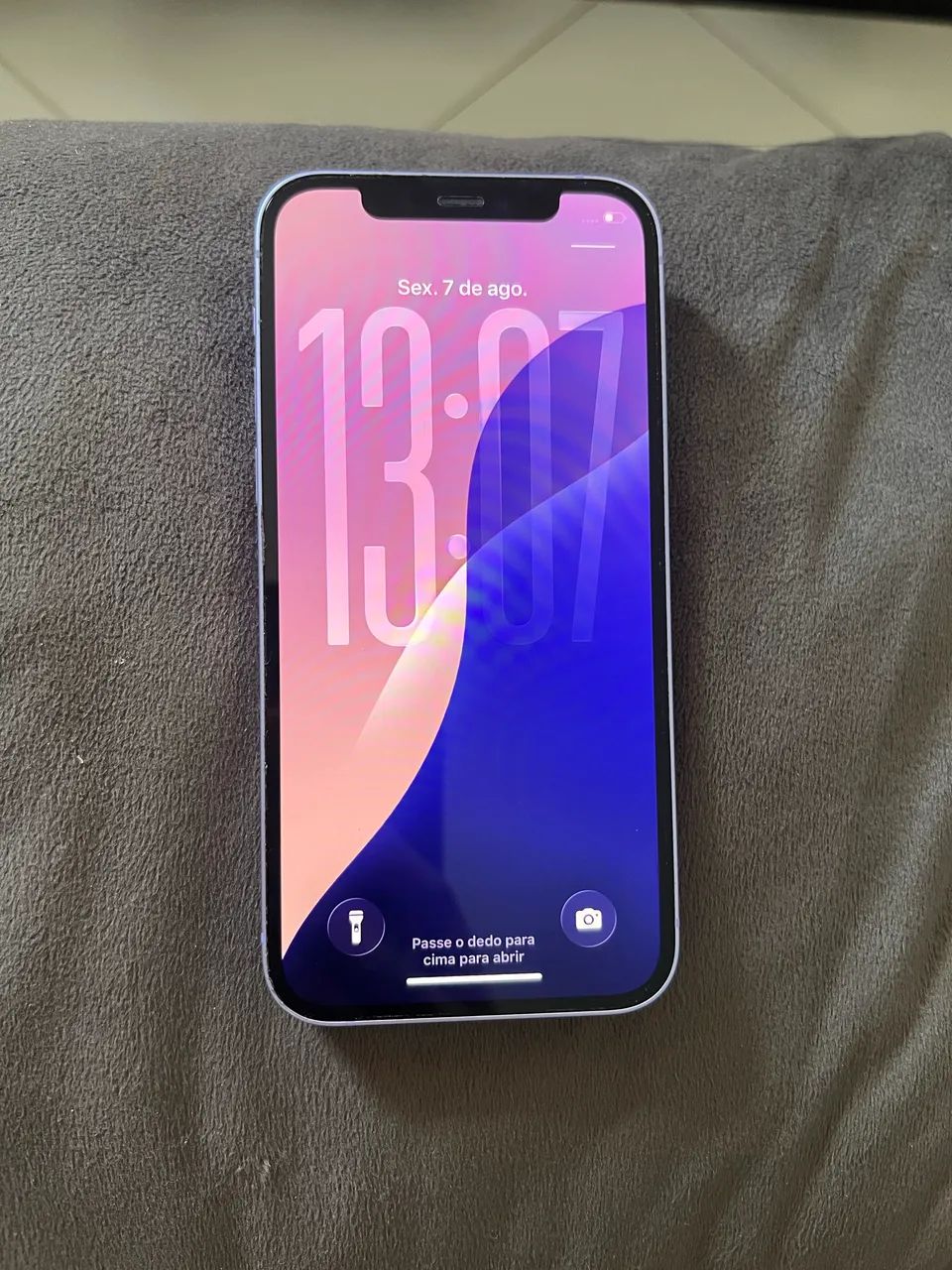 iPhone 12 lilás 64gb