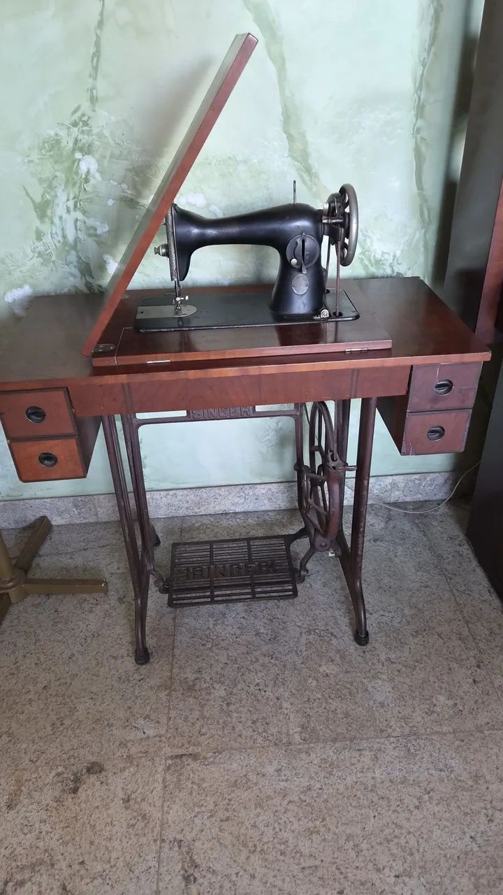 Maquina de costura antiga - Foto 3
