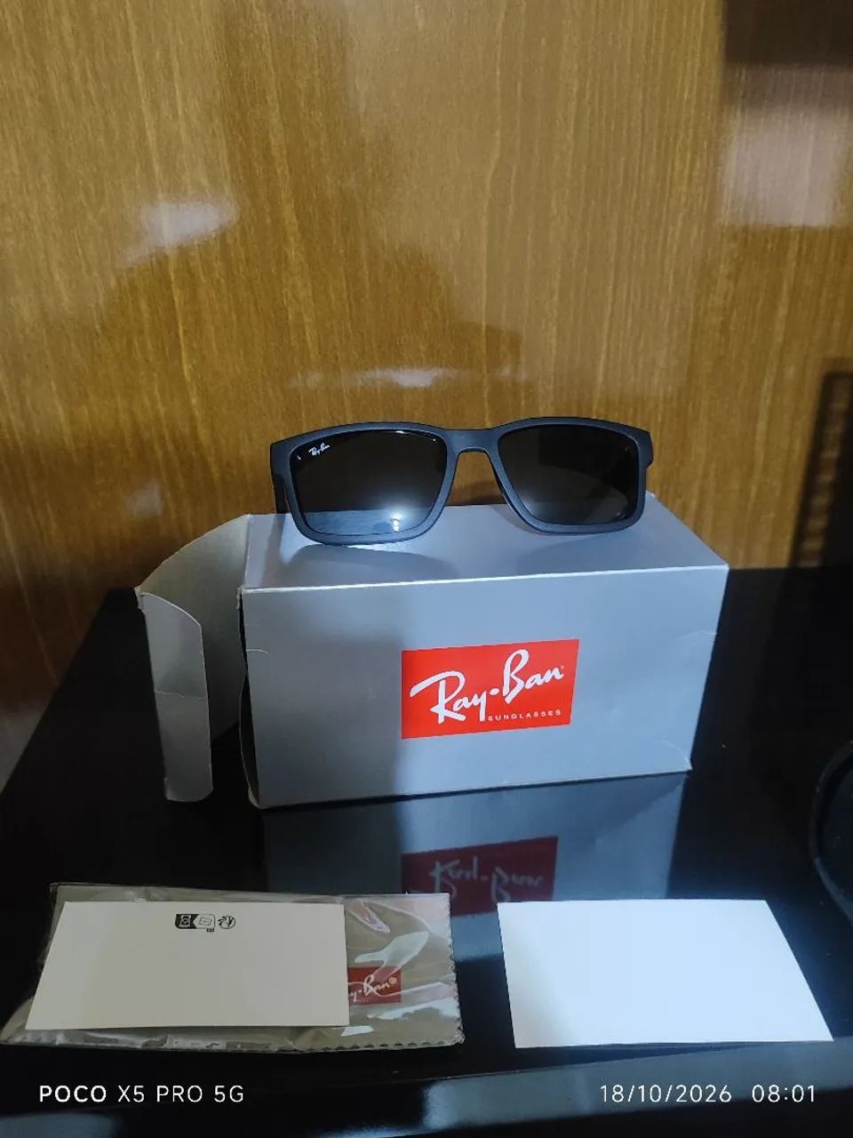 Ray-ban ORB4438L novo.