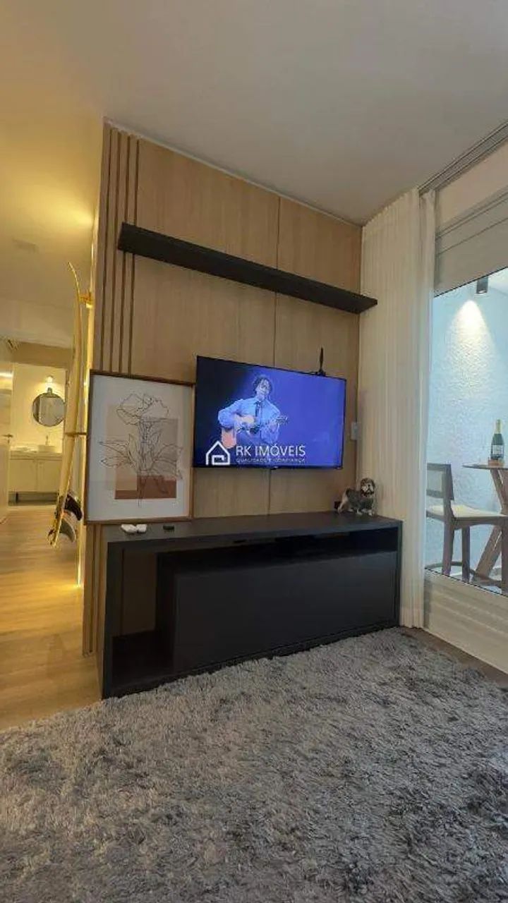 Apartamento mobiliado face leste 2 dormitórios e 1 suíte bem distribuído - Foto 3