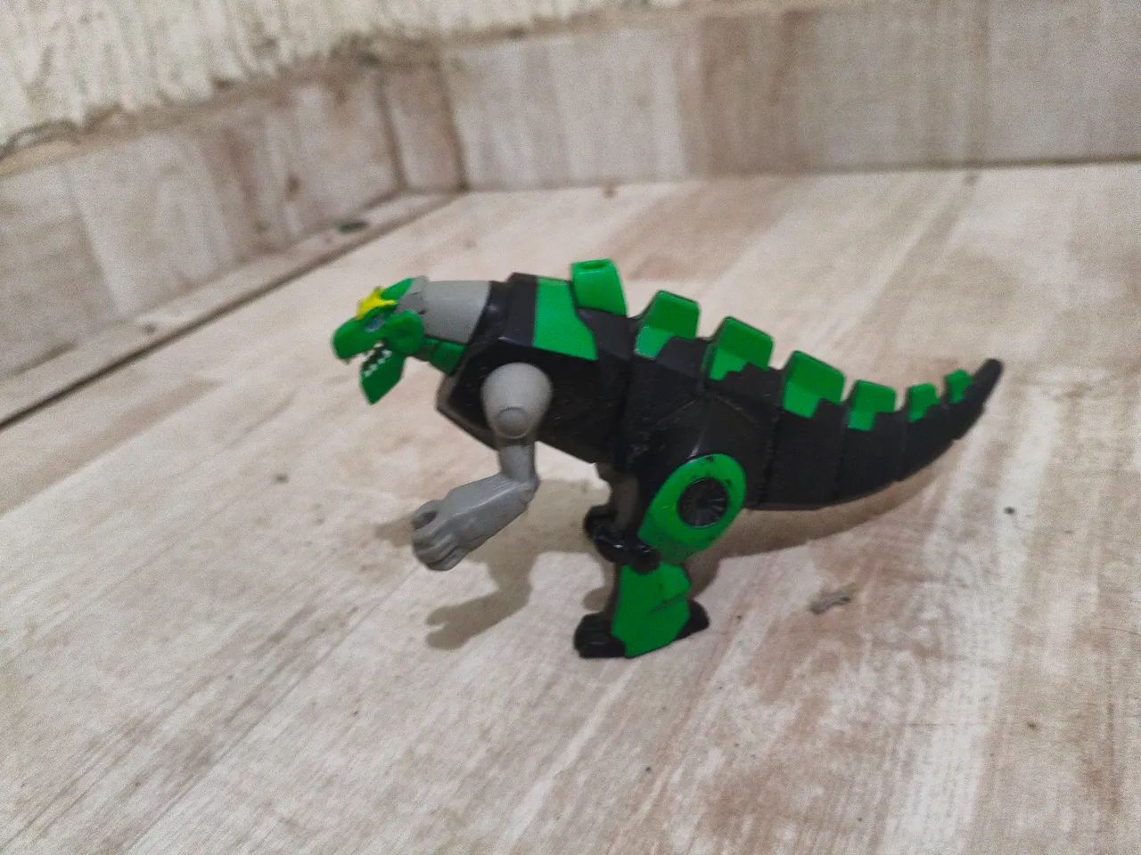 Dinossauro Robô (Grimlock - Transformers)