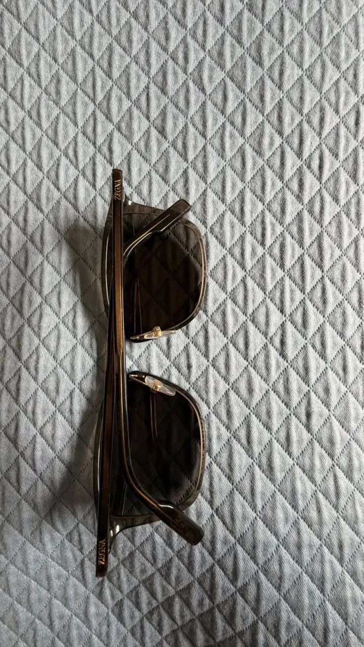 Óculos Zegna original EZ0211 usado 1 vez. Caixa e lenço com plástico ainda  - Foto 2