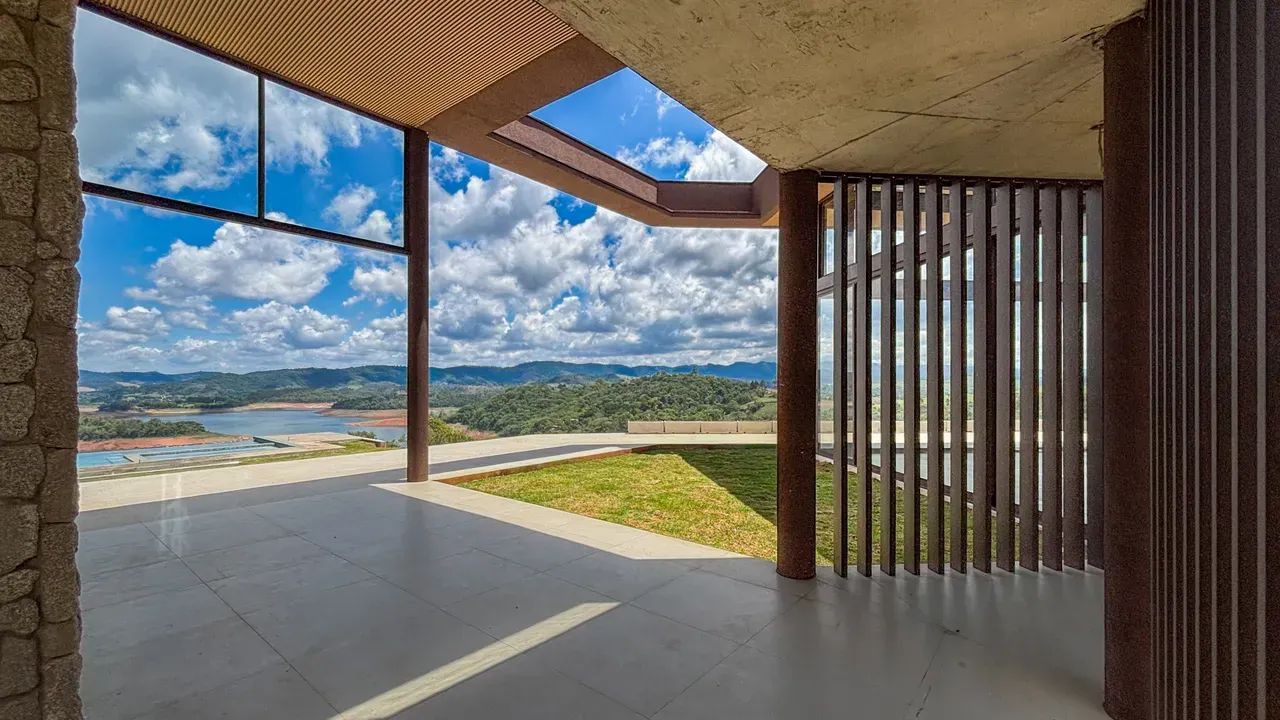 Casa à venda - 1305m² construídos - 6 Suítes- Acesso à Represa - Foto 5
